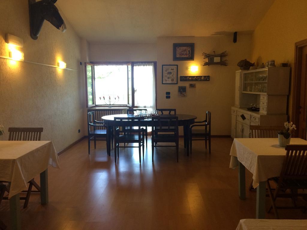 Fattoria Sequoia Bed & Breakfast Castagneto Po Bagian luar foto